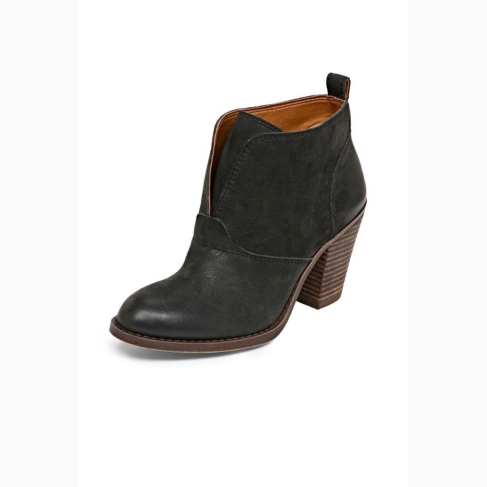 Lucky brand black Ehllen booties